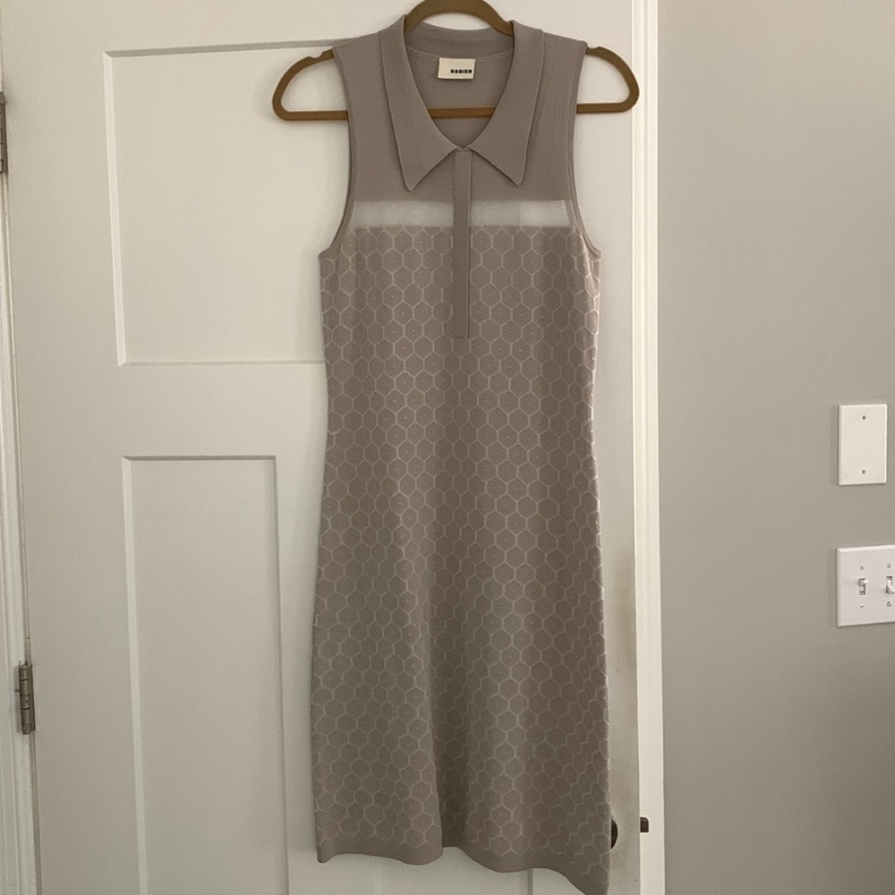 Tan and cream knit fitted dress.
